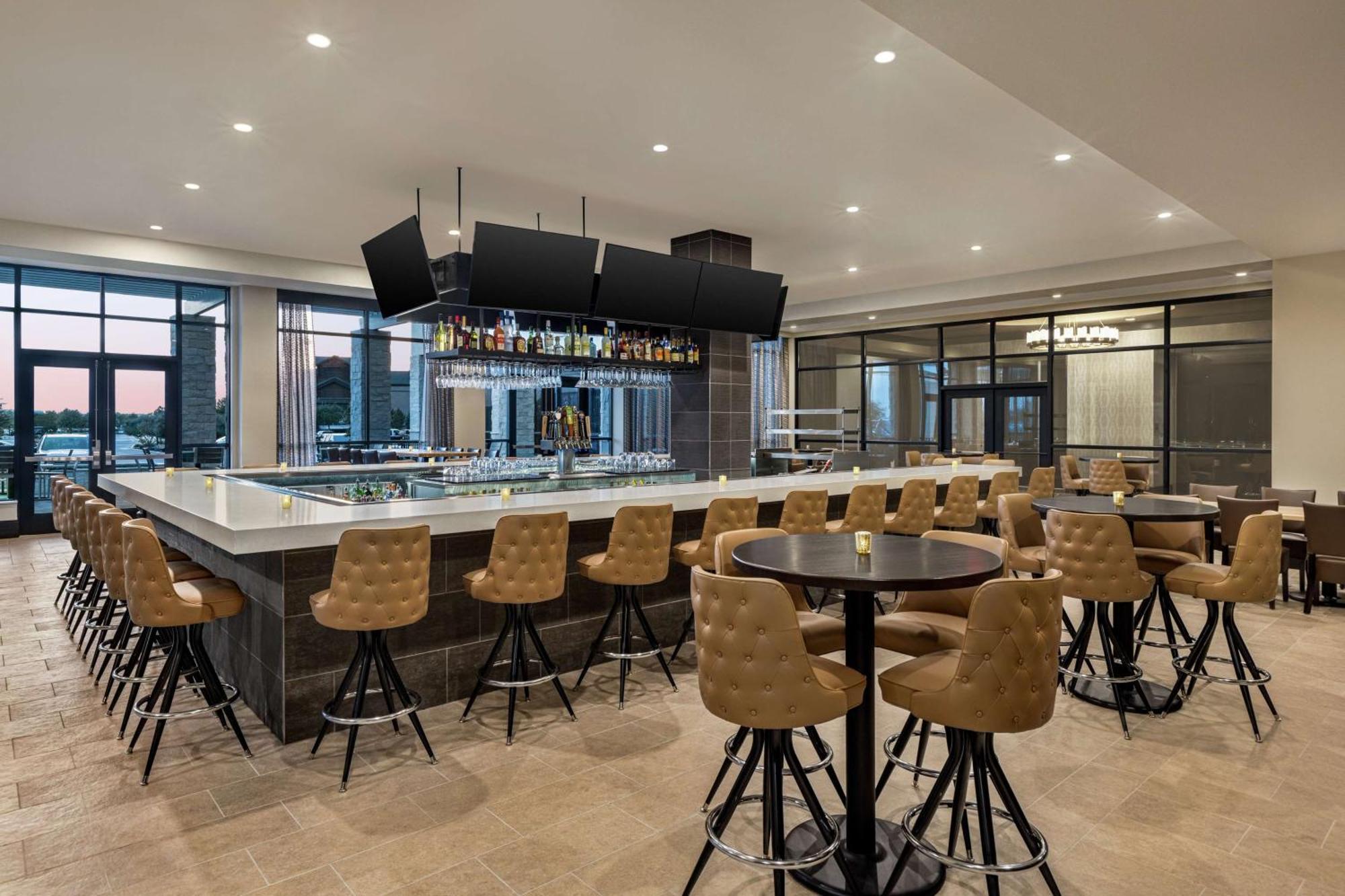 Embassy Suites By Hilton Round Rock Exterior foto